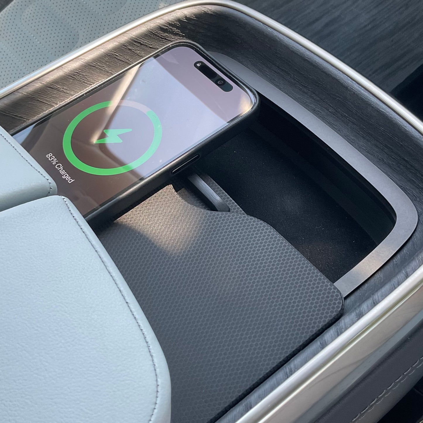 StowNCharge - Drive, Stow, Charge: Your MagSafe Solution for the Open Road