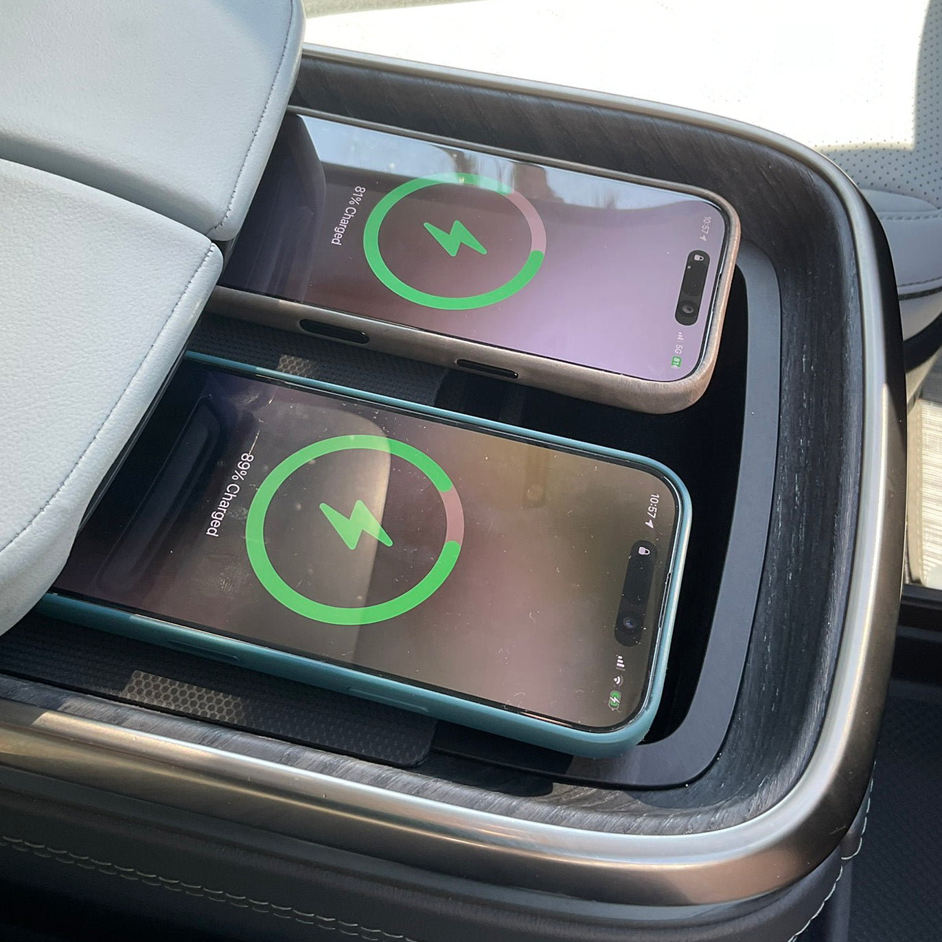 StowNCharge - Drive, Stow, Charge: Your MagSafe Solution for the Open Road